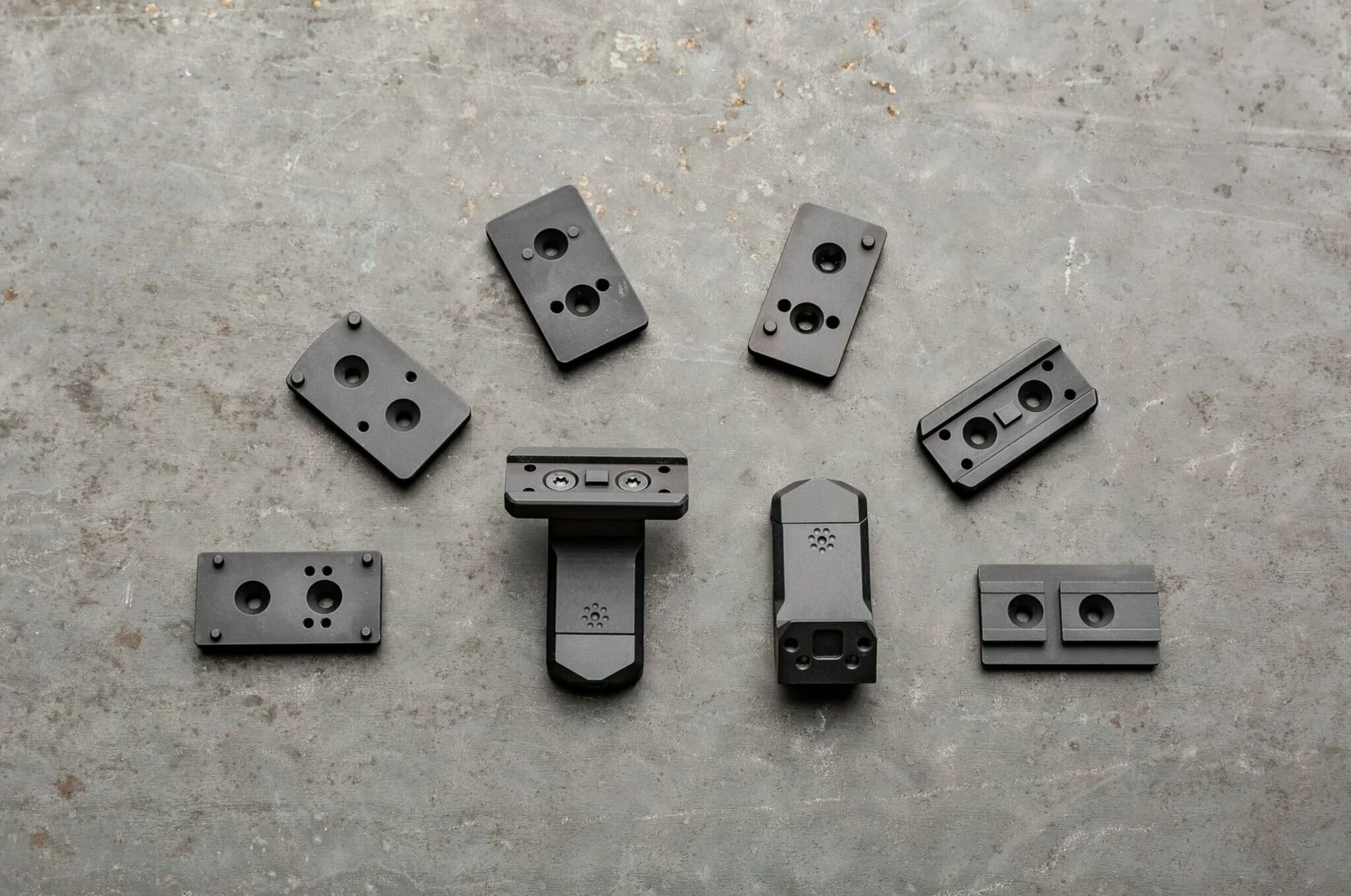 ARISAKA OFFSET OPTIC MOUNT BASE - Korppi Gear