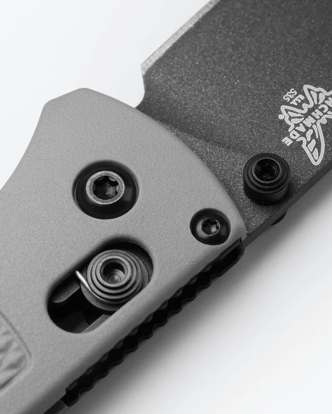 BENCHMADE BUGOUT - STORM GRAY GRIVORY - Korppi Gear