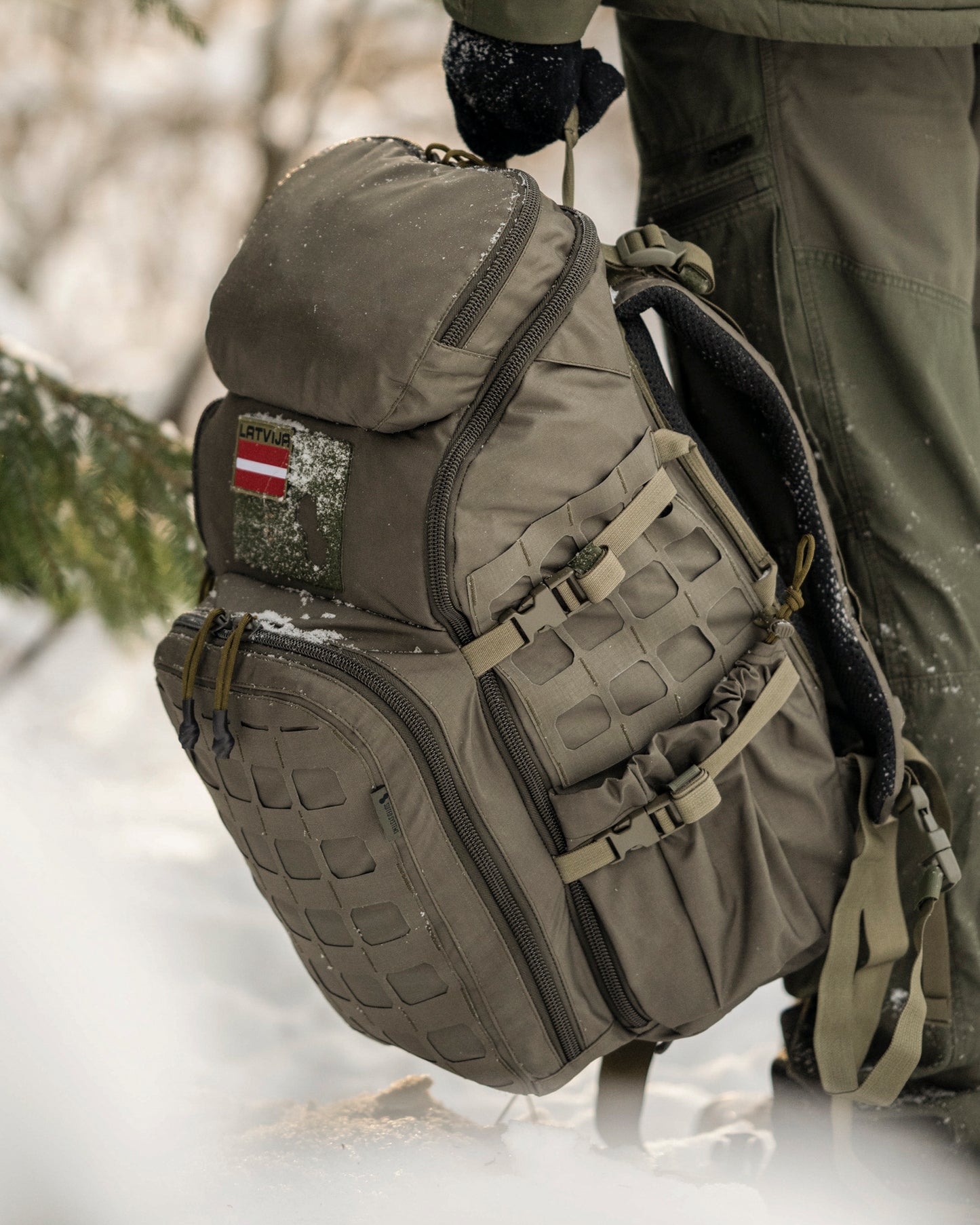 SUITED SYSTEMS "CloseRange" 30L BACKPACK