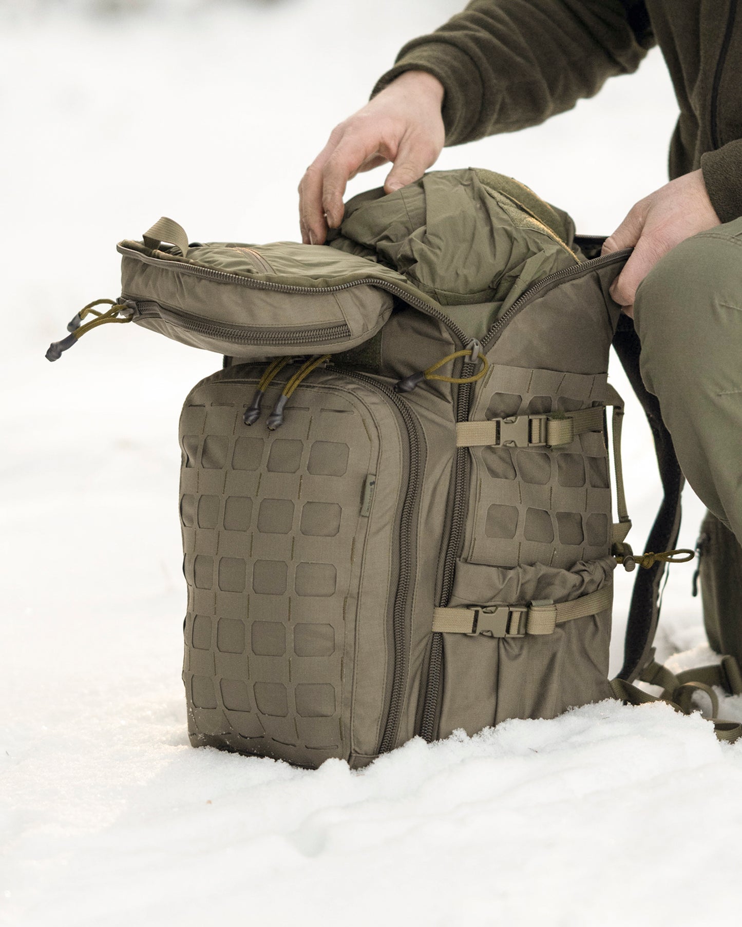 SUITED SYSTEMS "CloseRange" 30L BACKPACK