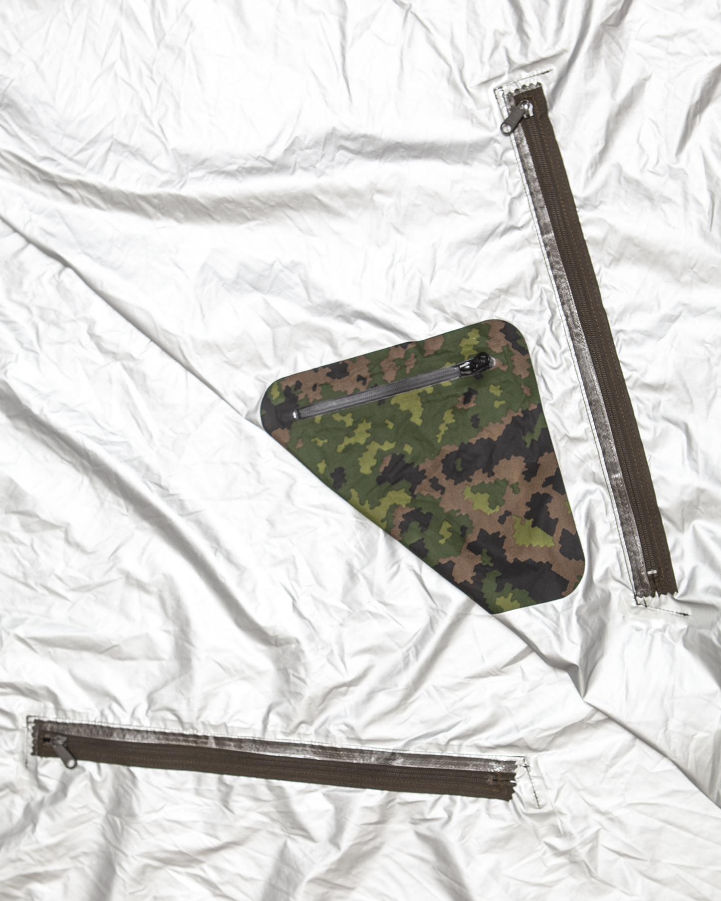 SUITED SYSTEMS "PIT-STOP DRESS" LINED THERMAL CLOAK