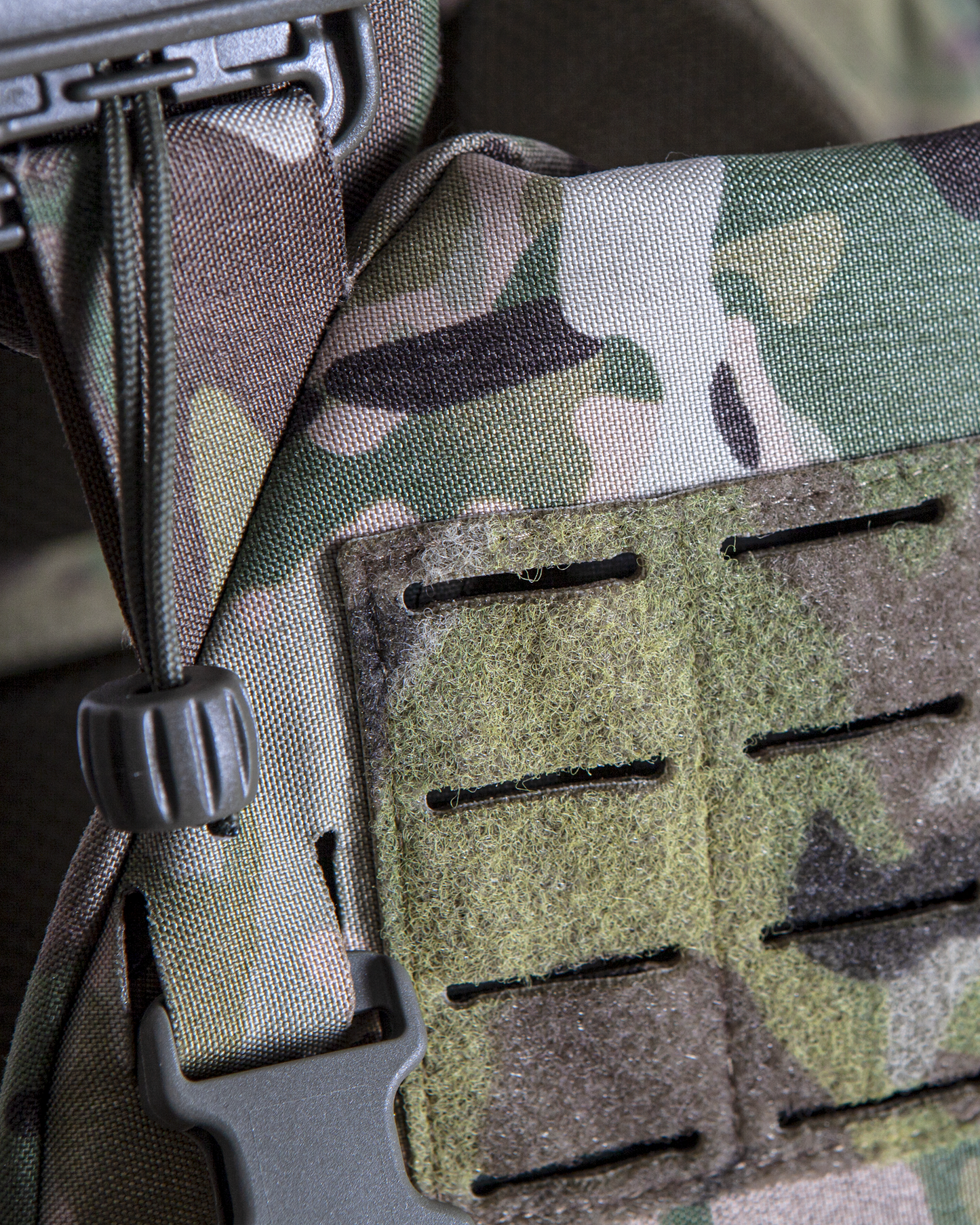 SUITED SYSTEMS PLATE CARRIER