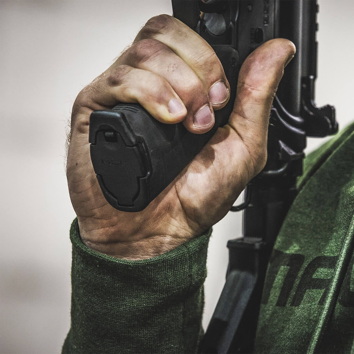 MAGPUL MOE+GRIP – AR15/M4 - Korppi Gear