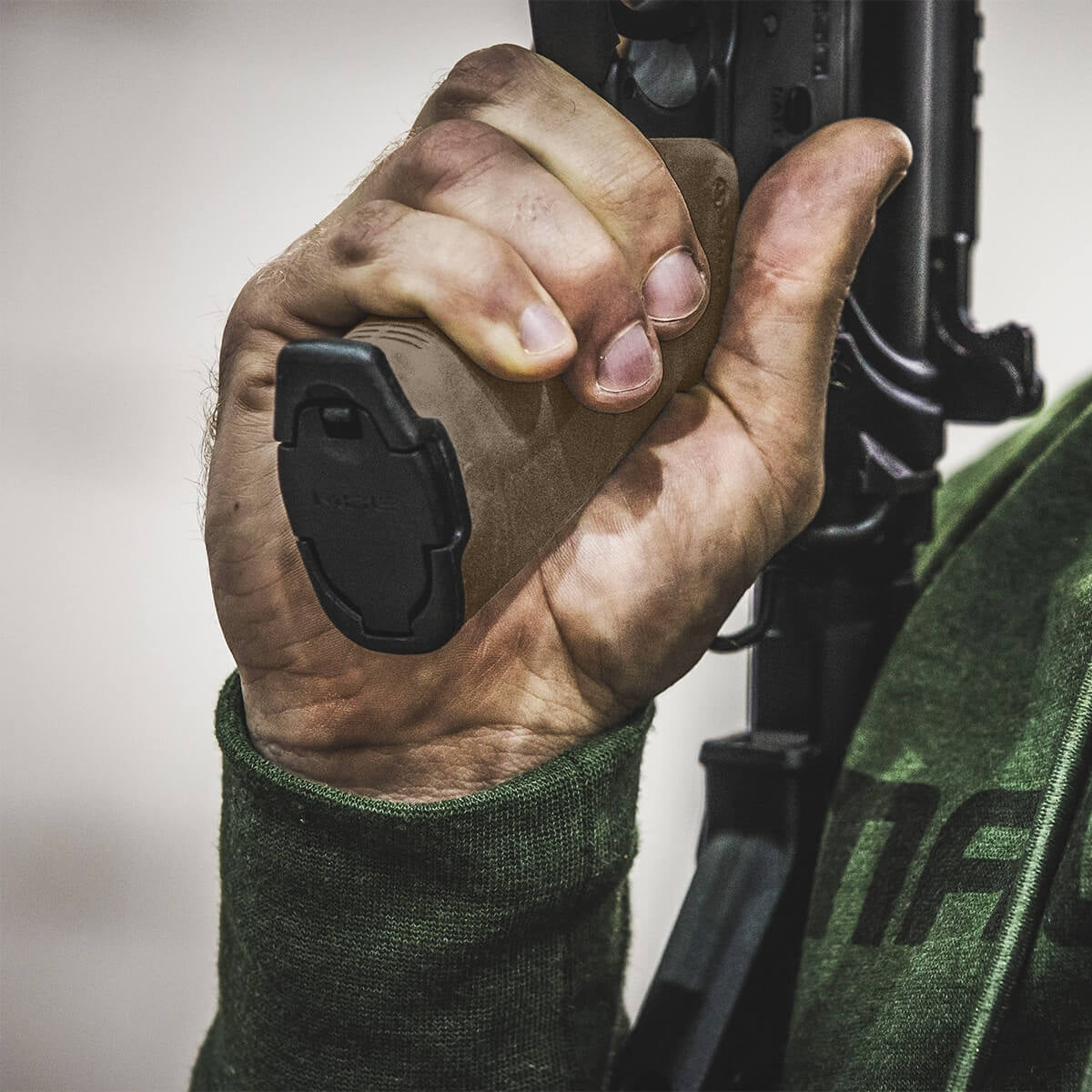 MAGPUL MOE+GRIP – AR15/M4 - Korppi Gear