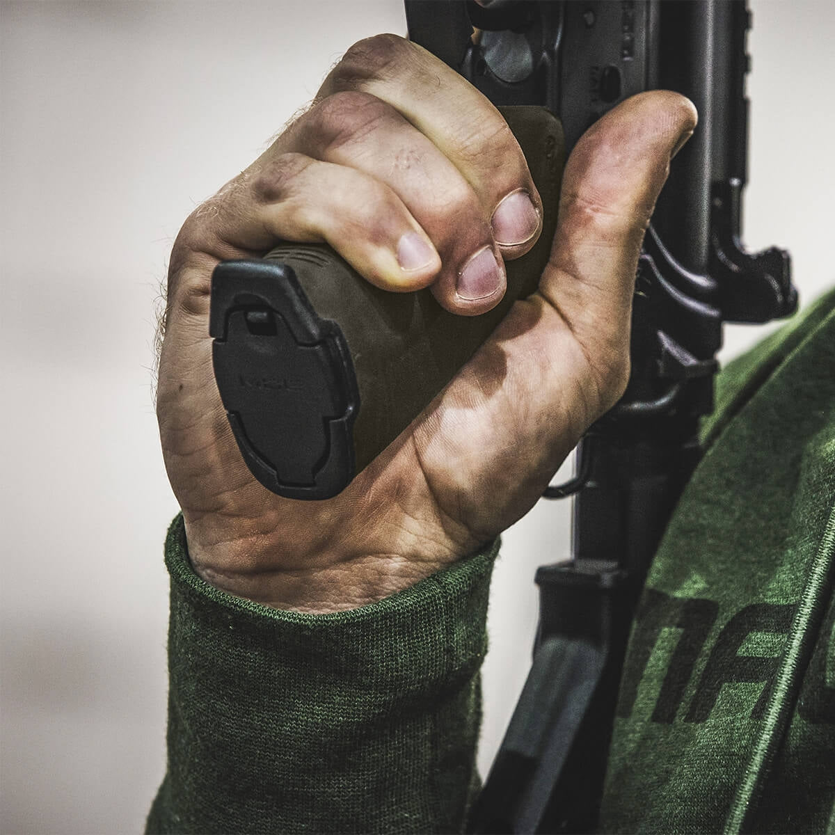 MAGPUL MOE+GRIP – AR15/M4 - Korppi Gear